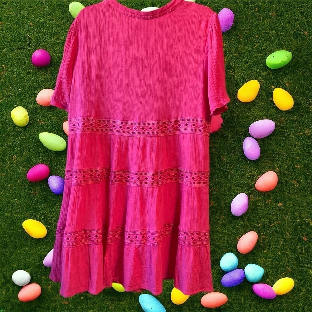 🐣 Hot pink dress 🐣
BIN #5 - Picture 2 of 3